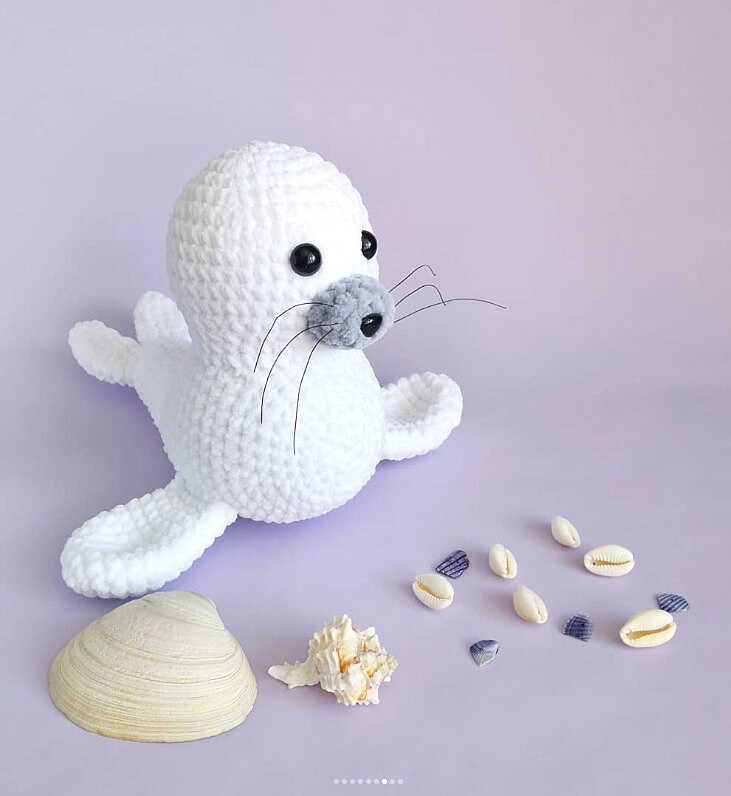 Snow White Seal Amigurumi Crochet PDF Free Pattern